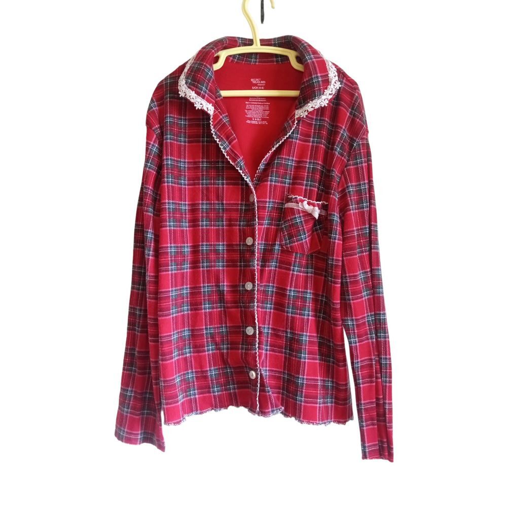 Secret Treasures women's Red Plaid with‎ Blue Pajama Top Small